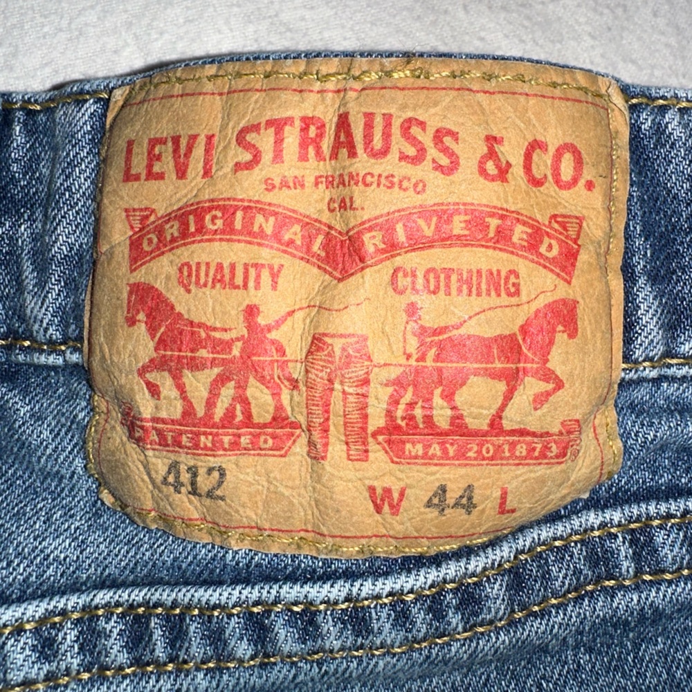 44 - Levi's 412 Distressed Blue Jean Shorts Jorts Men’s Slim Fit Size 44 - Picture 3 of 11